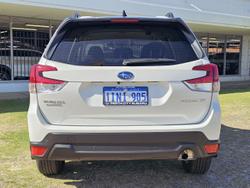 2025 Subaru Forester 2.5i-L S5 MY24 AWD Crystal White