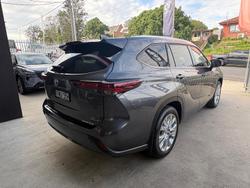 2025 Toyota Kluger Grande