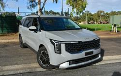 2025 Kia Carnival Sport+