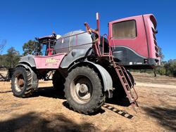 2017 Miller Nitro Nitro 6365 SP Sprayer