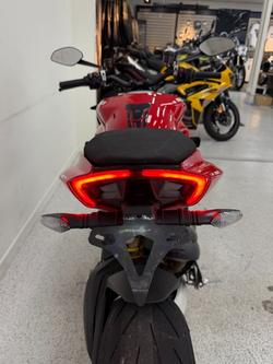 2021 DUCATI STREETFIGHTER V4 Red