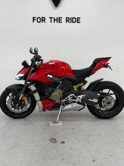 2021 DUCATI STREETFIGHTER V4 Red