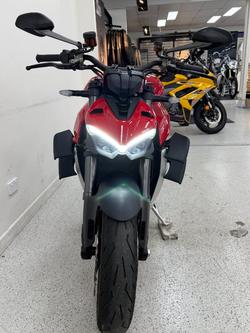 2021 DUCATI STREETFIGHTER V4 Red
