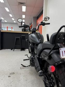 2023 INDIAN CHIEF BOBBER DARK HORSE Black