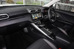 2024 MG ZS Essence Hybrid+