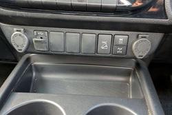 2021 Toyota Hilux SR5