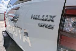 2021 Toyota Hilux SR5