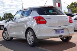 2018 Suzuki Swift GL Navigator