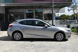 2015 Mazda 3 Neo
