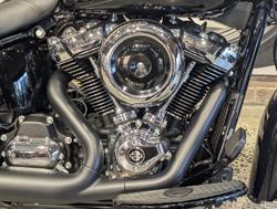 2025 Harley-Davidson Heritage Classic 117 (FLHC) Softail Black