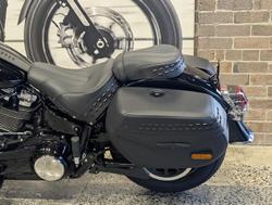 2025 Harley-Davidson Heritage Classic 117 (FLHC) Softail Black