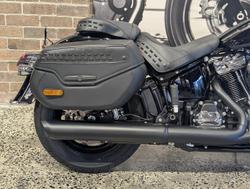 2025 Harley-Davidson Heritage Classic 117 (FLHC) Softail Black