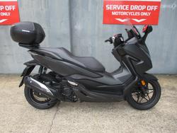 Honda Forza 300 (NSS300A)