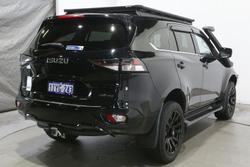 2021 Isuzu MU-X LS-T