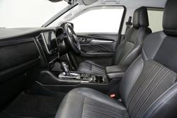 2021 Isuzu MU-X LS-T