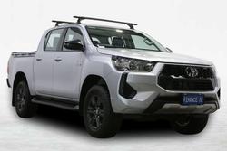 2025 Toyota Hilux SR