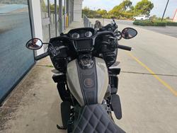 2022 INDIAN PURSUIT DARK HORSE PREMIUM GREY