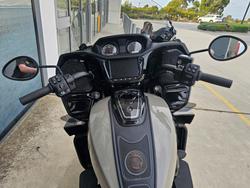 2022 INDIAN PURSUIT DARK HORSE PREMIUM GREY