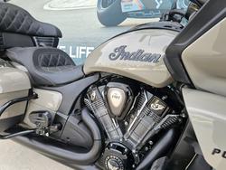 2022 INDIAN PURSUIT DARK HORSE PREMIUM GREY