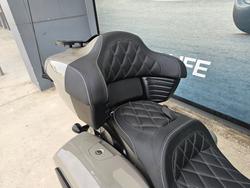 2022 INDIAN PURSUIT DARK HORSE PREMIUM GREY