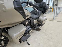 2022 INDIAN PURSUIT DARK HORSE PREMIUM GREY