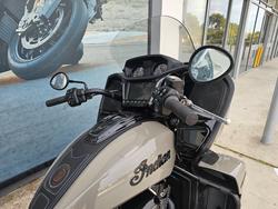 2022 INDIAN PURSUIT DARK HORSE PREMIUM GREY