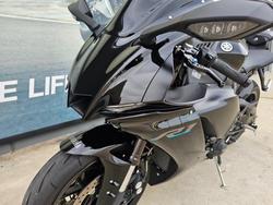 2023 Yamaha YZF-R1 Black