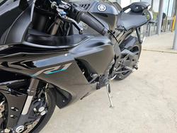 2023 Yamaha YZF-R1 Black