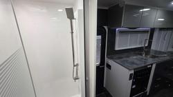 2026 Supreme 1800_R_K1e3_S Classic Tourer 18'