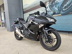 2021 Kawasaki NINJA 400 White