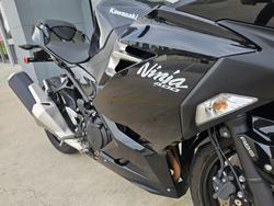 2021 Kawasaki NINJA 400 White