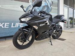 2021 Kawasaki NINJA 400 White