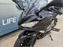 2021 Kawasaki NINJA 400 White