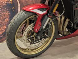 2026 Triumph Trident 800 Trident Red