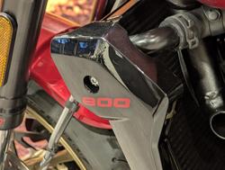 2026 Triumph Trident 800 Trident Red