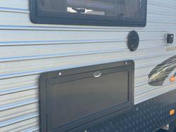 2017 New Age Caravans Oz Classic 23Es2