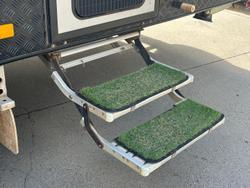 2017 New Age Caravans Oz Classic 23Es2