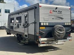 2017 New Age Caravans Oz Classic 23Es2