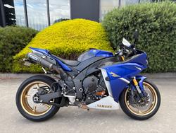 Yamaha YZF-R1