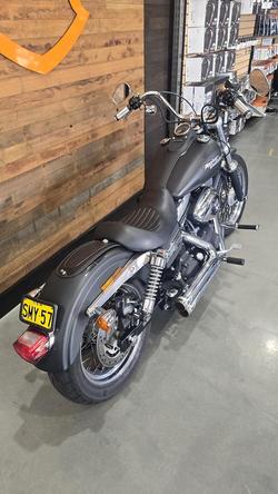 2008 Harley-Davidson Dyna Street Bob 96 (FXDB) Dyna Black
