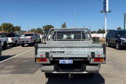 2022 Mitsubishi Triton GLX+