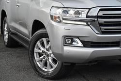 2019 Toyota Landcruiser VX VDJ200R 4X4 Dual Range Silver Pearl
