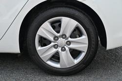 2017 Kia Cerato S YD MY17 Clear White