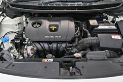 2017 Kia Cerato S YD MY17 Clear White