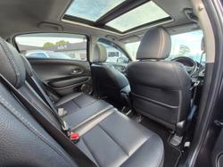 2017 Honda HR-V VTi-L