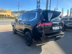 2023 Toyota Landcruiser VX