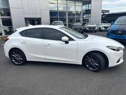 2018 Mazda 3 SP25 Astina