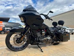 2022 Harley-Davidson CVO Road Glide 117 (FLTRXSE) Touring Blue