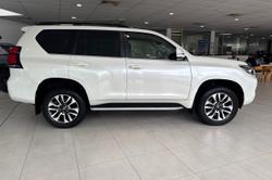 2023 Toyota Landcruiser Prado VX Flat Tailgate
