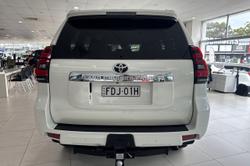 2023 Toyota Landcruiser Prado VX Flat Tailgate
